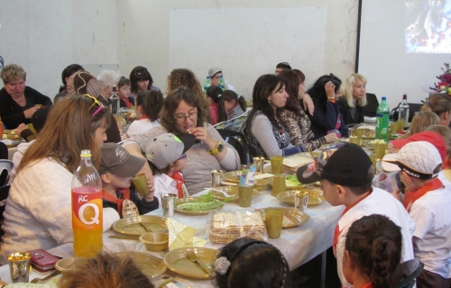 Parents-Students-Pesach-Seder